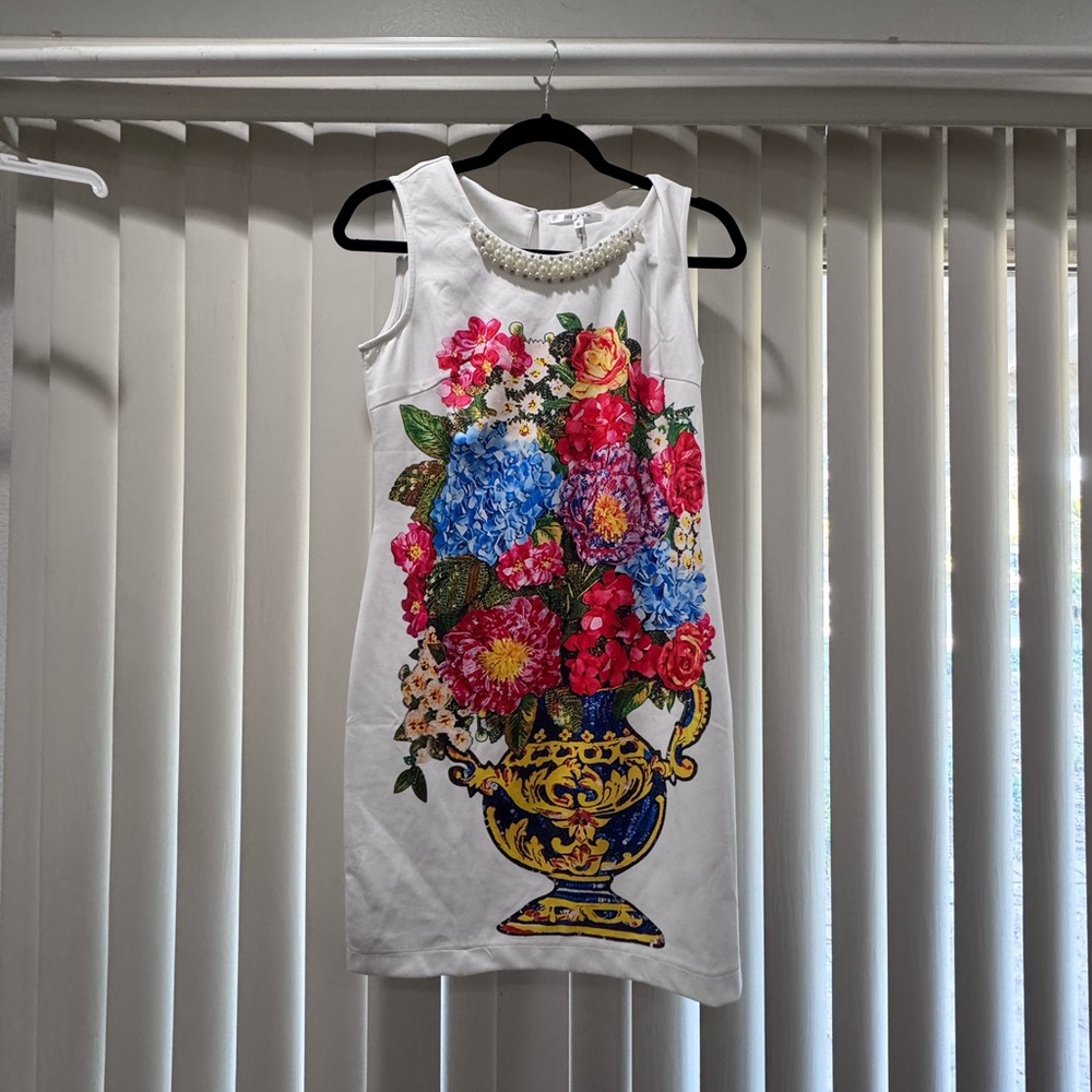 Joy & Co Pearl Neck Floral Dress